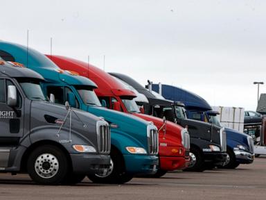 California delays revoking 17,000 commercial driver’s licenses until March after immigrants sue