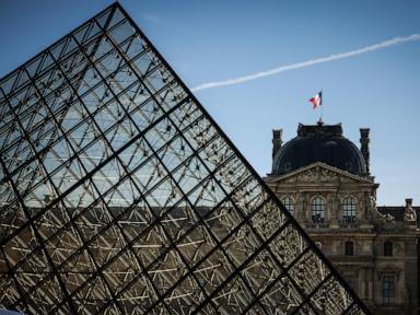 What to know as the Louvre gets a new chief after a surprise resignation and a bruising year