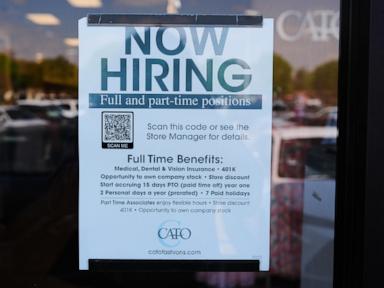 US jobless aid filings fall to 202,000 as layoffs remain low despite uncertainty