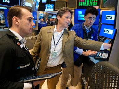 Asian shares mostly gain while oil prices keep rising